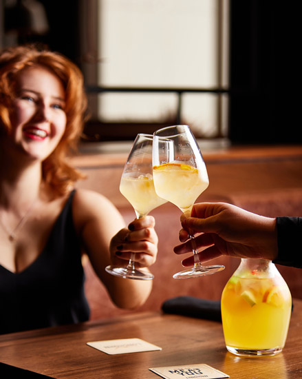 longhorn-animated-gallery-cheers-with-cocktail